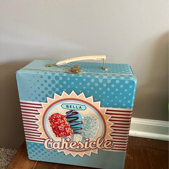 Bella Cakesicle Maker - Picture 4 of 4